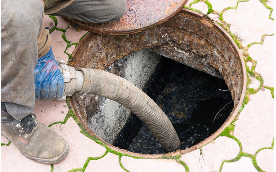 déboucher une canalisation d'eaux usées Paris 12